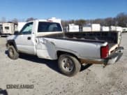 ✅ 2005 Chevrolet Silverado 2500HD Work Truck • VIN: 1GCHC24U65E216268 • Лот: 41770685. Опубликован ранее на Copart с пробегом 169 717 миль. Бесплатный доступ к архиву аукционных продаж из США и подробный отчёт об истории автомобиля на DreamBid. Изображение 2.