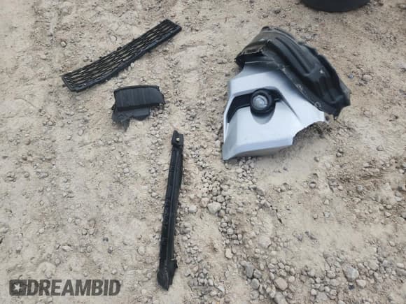 ✅ 2017 Toyota 4Runner TRD Off Road Premium • VIN: JTEBU5JR5H5445111 • Lot: 90617495. Listed on Copart with 87,636 mi. Free auction sales archive from the USA and detailed vehicle history report at DreamBid. Image 13.