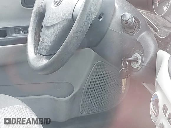 ✅ 2008 Hyundai Accent GLS • VIN: KMHCN46C58U188604 • Лот: 42886815. Опубликован ранее на IAAI с пробегом Не указан. Бесплатный доступ к архиву аукционных продаж из США и подробный отчёт об истории автомобиля на DreamBid. Изображение 11.