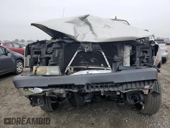 ✅ 2006 Chevrolet Silverado 2500HD LT1 • VIN: 1GCHC23D96F139358 • Лот: 85543204. Опубликован ранее на Copart с пробегом Не указан. Бесплатный доступ к архиву аукционных продаж из США и подробный отчёт об истории автомобиля на DreamBid. Изображение 5.