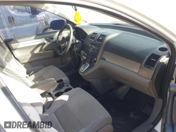 ✅ 2011 Honda CR-V SE • VIN: 5J6RE3H42BL022028 • Lot: 43730585. Listed on IAAI with 264,076 mi. Free auction sales archive from the USA and detailed vehicle history report at DreamBid. Image 5.