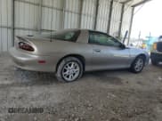 ✅ 2000 Chevrolet Camaro • VIN: 2G1FP22KXY2111593 • Lot: 57527905. Wystawiony na Copart z przebiegiem 167 684 mil. Bezpłatny archiwum sprzedaży aukcyjnych z USA i szczegółowy raport historii pojazdu na DreamBid. Zdjęcie 3.