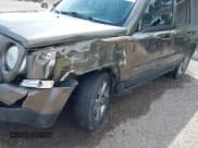 ✅ 2015 Jeep Patriot Latitude • VIN: 1C4NJRFB2FD348285 • Лот: 42857136. Опубликован ранее на IAAI с пробегом 175 803 миль. Бесплатный доступ к архиву аукционных продаж из США и подробный отчёт об истории автомобиля на DreamBid. Изображение 17.