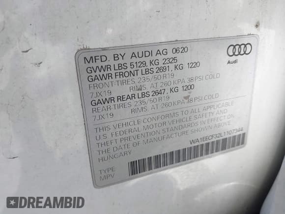 ✅ 2020 Audi Q3 S line Premium Plus • VIN: WA1EECF32L1107344 • Lot: 42700992. Wystawiony na IAAI z przebiegiem 76 570 mil. Bezpłatny archiwum sprzedaży aukcyjnych z USA i szczegółowy raport historii pojazdu na DreamBid. Zdjęcie 9.