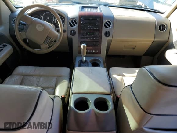 ✅ 2006 Lincoln Mark LT • VIN: 5LTPW18596FJ13192 • Lot: 56889894. Listed on Copart with 143,959 mi. Free auction sales archive from the USA and detailed vehicle history report at DreamBid. Image 8.