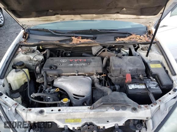 ✅ 2004 Toyota Camry SE • VIN: 4T1BE32K04U307415 • Lot: 93543885. Wystawiony na Copart z przebiegiem 178 394 mil. Bezpłatny archiwum sprzedaży aukcyjnych z USA i szczegółowy raport historii pojazdu na DreamBid. Zdjęcie 11.