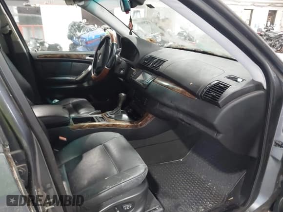 ✅ 2003 BMW X5 3.0i • VIN: 5UXFA53513LW26265 • Lot: 43299616. Wystawiony na IAAI z przebiegiem Nie podano. Bezpłatny archiwum sprzedaży aukcyjnych z USA i szczegółowy raport historii pojazdu na DreamBid. Zdjęcie 5.