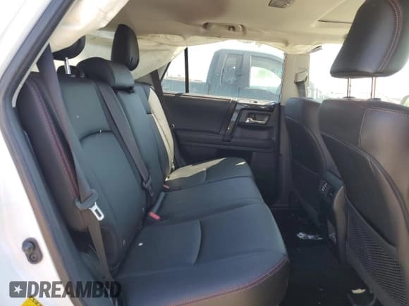 ✅ 2024 Toyota 4Runner TRD Pro • VIN: JTELU5JR7R6292957 • Lot: 56206205. Listed on Copart with 9,814 mi. Free auction sales archive from the USA and detailed vehicle history report at DreamBid. Image 11.