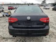 ✅ 2015 Volkswagen Jetta SE • VIN: 3VWD07AJ2FM212533 • Лот: 51773395. Опубликован ранее на Copart с пробегом 140 057 миль. Бесплатный доступ к архиву аукционных продаж из США и подробный отчёт об истории автомобиля на DreamBid. Изображение 6.