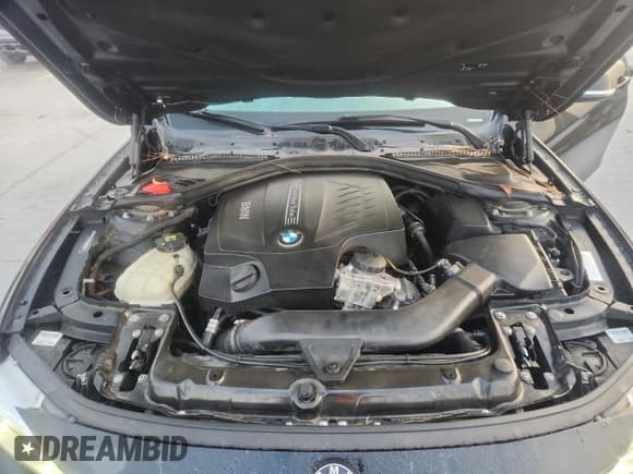 ✅ 2016 BMW 4 Series 435i • VIN: WBA3R1C53GK529390 • Лот: 85566515. Опубликован ранее на Copart с пробегом 109 508 миль. Бесплатный доступ к архиву аукционных продаж из США и подробный отчёт об истории автомобиля на DreamBid. Изображение 11.