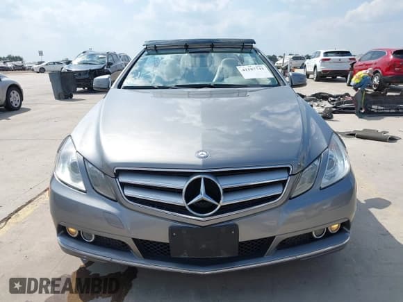 ✅ 2011 Mercedes-Benz E 350 • VIN: WDDKK5GF4BF079091 • Lot: 42187741. Listed on IAAI with 118,265 mi. Free auction sales archive from the USA and detailed vehicle history report at DreamBid. Image 12.