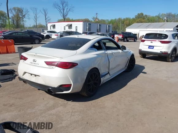 ✅ 2018 Infiniti Q60 Luxe • VIN: JN1EV7EL3JM391581 • Lot: 39214449. Wystawiony na IAAI z przebiegiem 53 603 mil. Bezpłatny archiwum sprzedaży aukcyjnych z USA i szczegółowy raport historii pojazdu na DreamBid. Zdjęcie 4.
