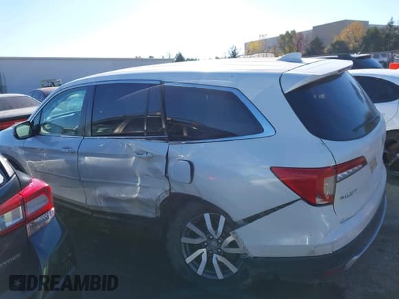 ✅ 2019 Honda Pilot EX-L • VIN: 5FNYF6H52KB015351 • Лот: 40983869. Опубликован ранее на IAAI с пробегом 119 328 миль. Бесплатный доступ к архиву аукционных продаж из США и подробный отчёт об истории автомобиля на DreamBid. Изображение 14.
