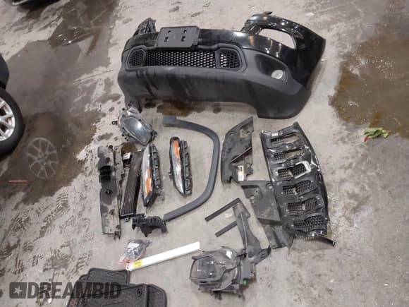 ✅ 2017 Jeep Cherokee Latitude • VIN: 1C4PJMCS8HW634360 • Lot: 43168838. Wystawiony na IAAI z przebiegiem 163 516 mil. Bezpłatny archiwum sprzedaży aukcyjnych z USA i szczegółowy raport historii pojazdu na DreamBid. Zdjęcie 12.