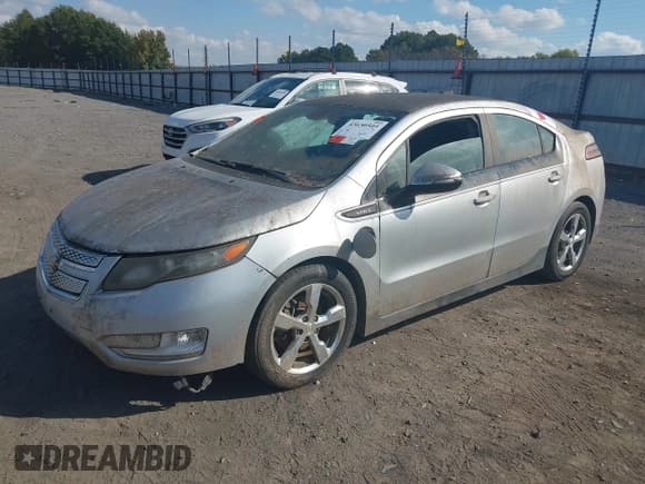 ✅ 2011 Chevrolet Volt • VIN: 1G1RD6E4XBU101528 • Lot: 43650505. Wystawiony na IAAI z przebiegiem Nie podano. Bezpłatny archiwum sprzedaży aukcyjnych z USA i szczegółowy raport historii pojazdu na DreamBid. Zdjęcie 2.