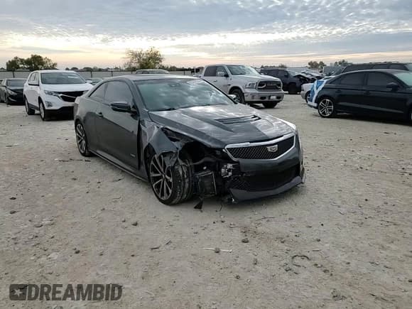 ✅ 2016 Cadillac ATS-V • VIN: 1G6AN1RY8G0110800 • Лот: 82480034. Опубликован ранее на Copart с пробегом 92 913 миль. Бесплатный доступ к архиву аукционных продаж из США и подробный отчёт об истории автомобиля на DreamBid. Изображение 11.