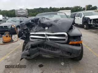 ✅ 2004 Dodge Dakota Sport • VIN: 1D7HL38K04S553703 • Лот: 70974374. Размещён на Copart с пробегом Не указан миль. Получите бесплатный доступ к архиву аукционных продаж из США и посмотрите подробный отчёт об истории автомобиля на DreamBid. Изображение 5.
