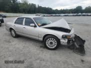 ✅ 2009 Mercury Grand Marquis LS • VIN: 2MEHM75VX9X622848 • Лот: 82266425. Опубликован ранее на Copart с пробегом Не указан. Бесплатный доступ к архиву аукционных продаж из США и подробный отчёт об истории автомобиля на DreamBid. Изображение 4.