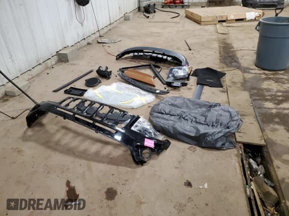 ✅ 2015 Jeep Compass Limited • VIN: 1C4NJDCB8FD188467 • Лот: 91859605. Опубликован ранее на Copart с пробегом 59 468 миль. Бесплатный доступ к архиву аукционных продаж из США и подробный отчёт об истории автомобиля на DreamBid. Изображение 13.