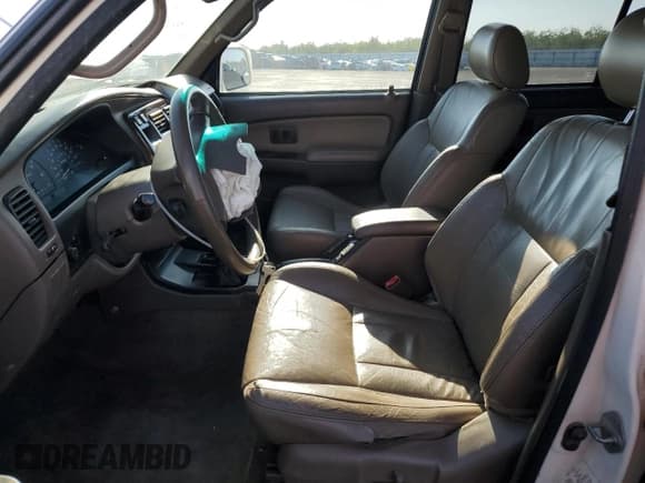 ✅ 1998 Toyota 4Runner Limited • VIN: JT3HN87R9W9008632 • Лот: 91322305. Опубликован ранее на Copart с пробегом 345 466 миль. Бесплатный доступ к архиву аукционных продаж из США и подробный отчёт об истории автомобиля на DreamBid. Изображение 7.