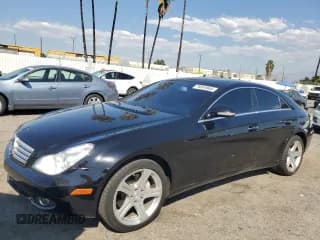✅ 2007 Mercedes-Benz CLS 550 • VIN: WDDDJ72X17A083837 • Лот: 74591864. Опубликован ранее на Copart с пробегом 128 979 миль. Бесплатный доступ к архиву аукционных продаж из США и подробный отчёт об истории автомобиля на DreamBid. Изображение 1.