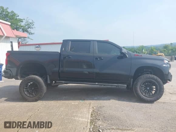✅ 2021 Chevrolet Silverado 1500 RST • VIN: 3GCUYEEL1MG363239 • Lot: 42388045. Wystawiony na IAAI z przebiegiem 73 167 mil. Bezpłatny archiwum sprzedaży aukcyjnych z USA i szczegółowy raport historii pojazdu na DreamBid. Zdjęcie 14.
