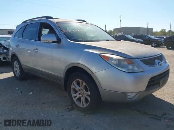 ✅ 2010 Hyundai Veracruz Limited • VIN: KM8NU4CC7AU128104 • Lot: 43588908. Listed on IAAI with 215,888 mi. Free auction sales archive from the USA and detailed vehicle history report at DreamBid. Image 1.