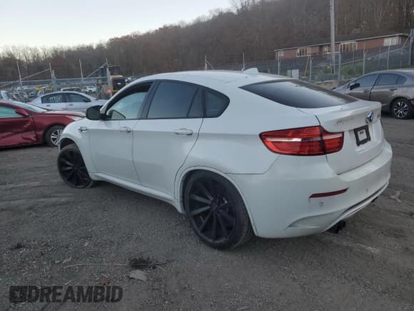 ✅ 2014 BMW X6 M • VIN: 5YMGZ0C53E0J99801 • Lot: 91769675. Wystawiony na Copart z przebiegiem 113 246 mil. Bezpłatny archiwum sprzedaży aukcyjnych z USA i szczegółowy raport historii pojazdu na DreamBid. Zdjęcie 2.