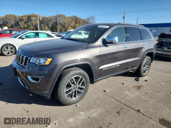 ✅ 2019 Jeep Grand Cherokee Limited X • VIN: 1C4RJFBG1KC591572 • Lot: 92884145. Listed on Copart with 133,255 mi. Free auction sales archive from the USA and detailed vehicle history report at DreamBid. Image 1.