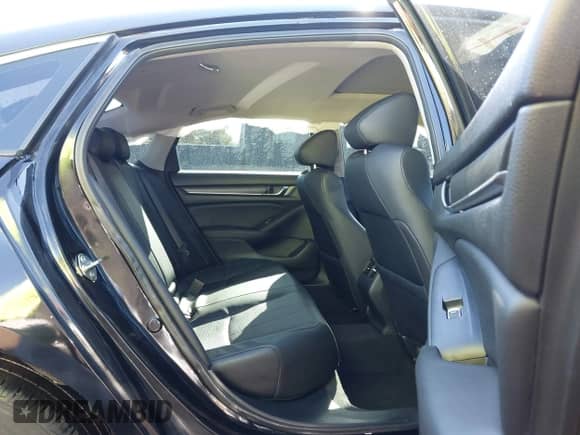 2018 Honda Accord EX-L с VIN 1HGCV1F69JA016968, выставлен на аукционе IAAI как лот 43483246 с пробегом 57 028 миль миль и . История ставок и продаж доступна на DreamBid. Изображение 8.