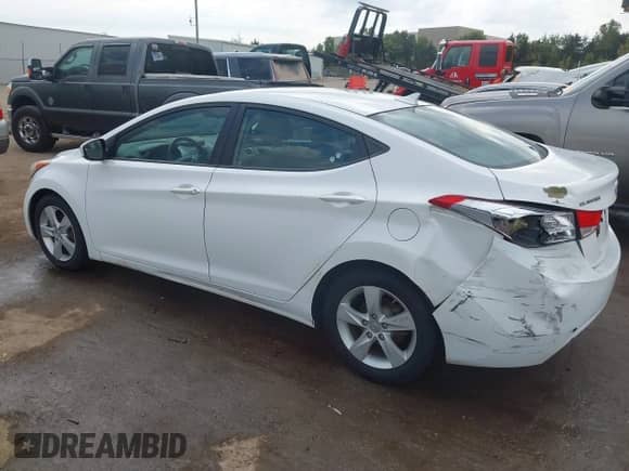 2013 Hyundai Elantra GLS с VIN 5NPDH4AE6DH447906, выставлен на аукционе IAAI как лот 43392708 с пробегом 120 990 миль миль и . История ставок и продаж доступна на DreamBid. Изображение 3.