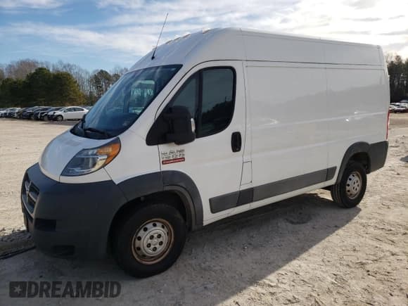 ✅ 2017 Ram ProMaster Cargo • VIN: 3C6TRVBG9HE532657 • Lot: 43176645. Listed on Copart with 170,022 mi. Free auction sales archive from the USA and detailed vehicle history report at DreamBid. Image 1.