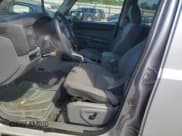 ✅ 2006 Jeep Commander • VIN: 1J8HG48K86C197317 • Лот: 56476245. Опубликован ранее на Copart с пробегом 129 161 миль. Бесплатный доступ к архиву аукционных продаж из США и подробный отчёт об истории автомобиля на DreamBid. Изображение 7.