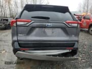 ✅ 2022 Toyota RAV4 Hybrid SE • VIN: 4T3T6RFV2NU101479 • Lot: 93378905. Wystawiony na Copart z przebiegiem 25 918 mil. Bezpłatny archiwum sprzedaży aukcyjnych z USA i szczegółowy raport historii pojazdu na DreamBid. Zdjęcie 6.