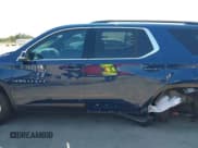 ✅ 2022 Chevrolet Traverse LT Cloth • VIN: 1GNERGKW1NJ104429 • Lot: 43174772. Wystawiony na IAAI z przebiegiem 66 873 mil. Bezpłatny archiwum sprzedaży aukcyjnych z USA i szczegółowy raport historii pojazdu na DreamBid. Zdjęcie 15.