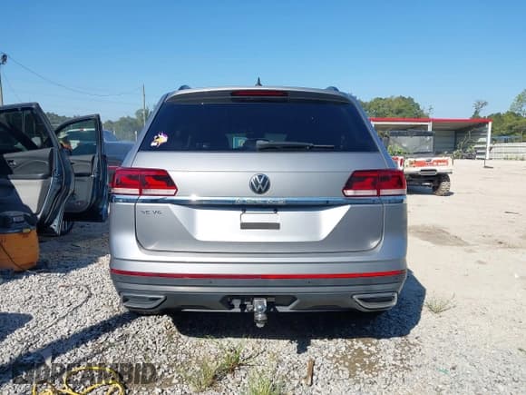 ✅ 2022 Volkswagen Atlas SE • VIN: 1V2JR2CAXNC533276 • Lot: 43341015. Listed on IAAI with 56,214 mi. Free auction sales archive from the USA and detailed vehicle history report at DreamBid. Image 16.