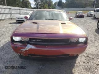 ✅ 2012 Dodge Challenger SXT • VIN: 2C3CDYAG1CH213250 • Lot: 76621624. Wystawiony na Copart z przebiegiem 174 297 mil. Bezpłatny archiwum sprzedaży aukcyjnych z USA i szczegółowy raport historii pojazdu na DreamBid. Zdjęcie 5.