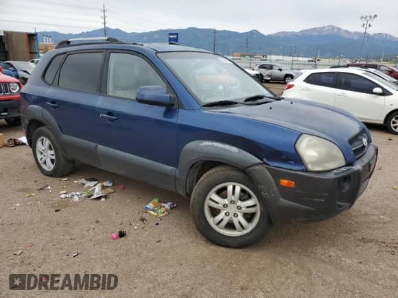 2007 Hyundai Tucson SE with VIN KM8JN72D47U526922, listed as a Copart auction lot 58834145 with 191,302 mi miles and Salvage title. Bid and sale history available at DreamBid. Image 4.
