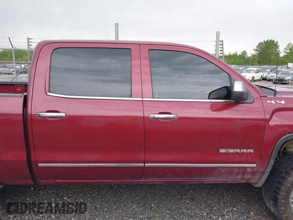 ✅ 2015 GMC Sierra 1500 SLT • VIN: 3GTU2VEC8FG126381 • Lot: 42204777. Listed on IAAI with 211,755 mi. Free auction sales archive from the USA and detailed vehicle history report at DreamBid. Image 14.
