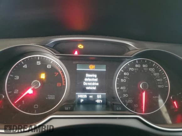 ✅ 2014 Audi A4 Premium Plus • VIN: WAUFFAFL3EN005636 • Лот: 71682935. Опубликован ранее на Copart с пробегом 149 235 миль. Бесплатный доступ к архиву аукционных продаж из США и подробный отчёт об истории автомобиля на DreamBid. Изображение 9.