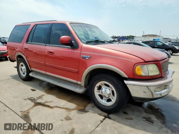 ✅ 2002 Ford Expedition Eddie Bauer • VIN: 1FMRU17L82LA52443 • Lot: 70309065. Listed on Copart with 229,873 mi. Free auction sales archive from the USA and detailed vehicle history report at DreamBid. Image 4.