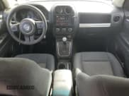 ✅ 2015 Jeep Compass Sport • VIN: 1C4NJCBAXFD284541 • Lot: 87307345. Wystawiony na Copart z przebiegiem 106 024 mil. Bezpłatny archiwum sprzedaży aukcyjnych z USA i szczegółowy raport historii pojazdu na DreamBid. Zdjęcie 8.