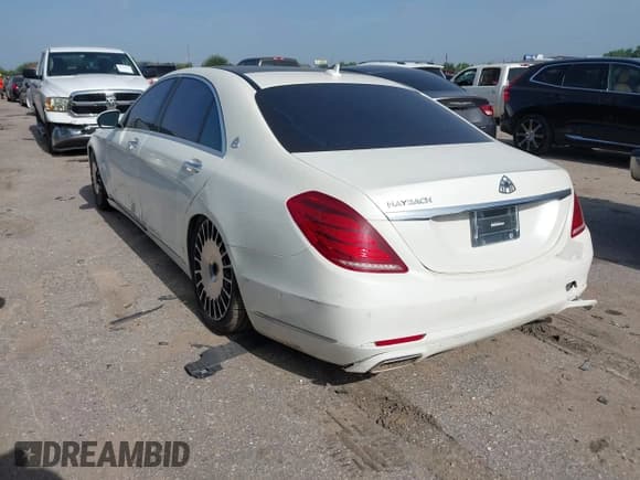 ✅ 2015 Mercedes-Benz S 550 • VIN: WDDUG8FB2FA070970 • Lot: 42605930. Wystawiony na IAAI z przebiegiem 123 675 mil. Bezpłatny archiwum sprzedaży aukcyjnych z USA i szczegółowy raport historii pojazdu na DreamBid. Zdjęcie 3.
