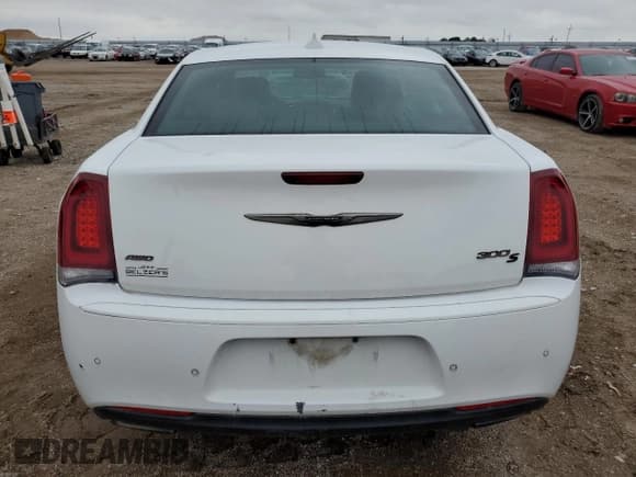 ✅ 2019 Chrysler 300 S • VIN: 2C3CCAGG2KH524170 • Lot: 56948474. Listed on Copart with 52,050 mi. Free auction sales archive from the USA and detailed vehicle history report at DreamBid. Image 6.