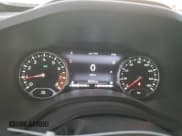 ✅ 2021 Jeep Renegade Latitude • VIN: ZACNJDBB9MPN33115 • Lot: 82581835. Wystawiony na Copart z przebiegiem 80 238 mil. Bezpłatny archiwum sprzedaży aukcyjnych z USA i szczegółowy raport historii pojazdu na DreamBid. Zdjęcie 9.