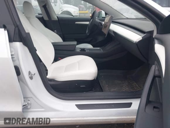 ✅ 2022 Tesla Model 3 Long Range • VIN: 5YJ3E1EB6NF203918 • Лот: 43811072. Опубликован ранее на IAAI с пробегом 21 996 миль. Бесплатный доступ к архиву аукционных продаж из США и подробный отчёт об истории автомобиля на DreamBid. Изображение 5.