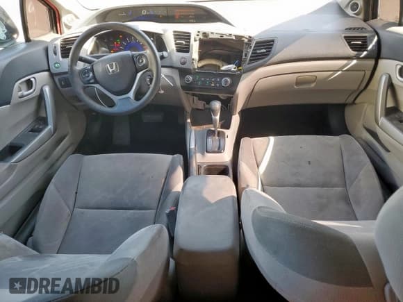 ✅ 2012 Honda Civic LX • VIN: 2HGFG3B52CH562225 • Лот: 91601375. Опубликован ранее на Copart с пробегом 208 733 миль. Бесплатный доступ к архиву аукционных продаж из США и подробный отчёт об истории автомобиля на DreamBid. Изображение 8.