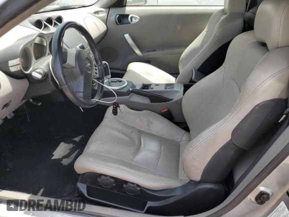 ✅ 2005 Nissan 350Z Touring • VIN: JN1AZ36A55M758916 • Lot: 61917495. Wystawiony na Copart z przebiegiem 33 500 mil. Bezpłatny archiwum sprzedaży aukcyjnych z USA i szczegółowy raport historii pojazdu na DreamBid. Zdjęcie 7.