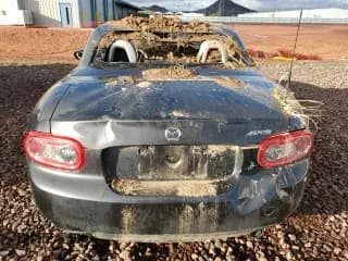 ✅ 2015 Mazda MX-5 Miata Grand Touring • VIN: JM1NC2PF5F0240091 • Lot: 41921874. Wystawiony na Copart z przebiegiem Nie podano. Bezpłatny archiwum sprzedaży aukcyjnych z USA i szczegółowy raport historii pojazdu na DreamBid. Zdjęcie 6.