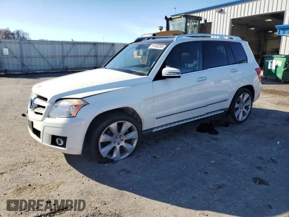 ✅ 2010 Mercedes-Benz GLK 350 • VIN: WDCGG8HB9AF261778 • Lot: 91460285. Listed on Copart with 83,474 mi. Free auction sales archive from the USA and detailed vehicle history report at DreamBid. Image 1.